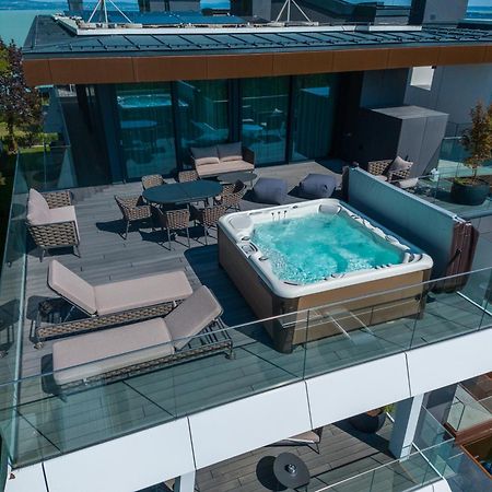 Bj81 Suite Hotel Siófok Eksteriør billede