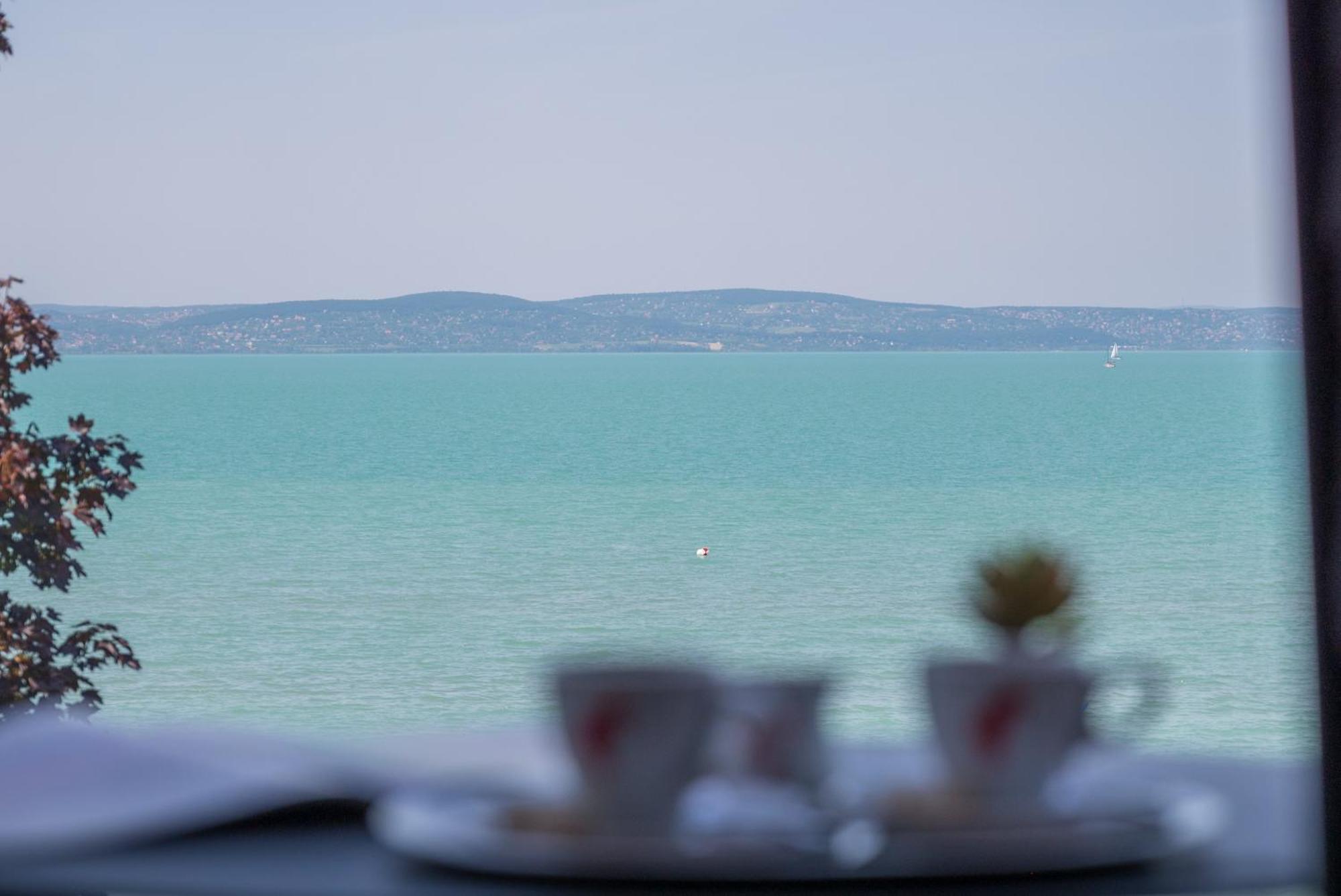 Bj81 Suite Hotel Siófok Værelse billede
