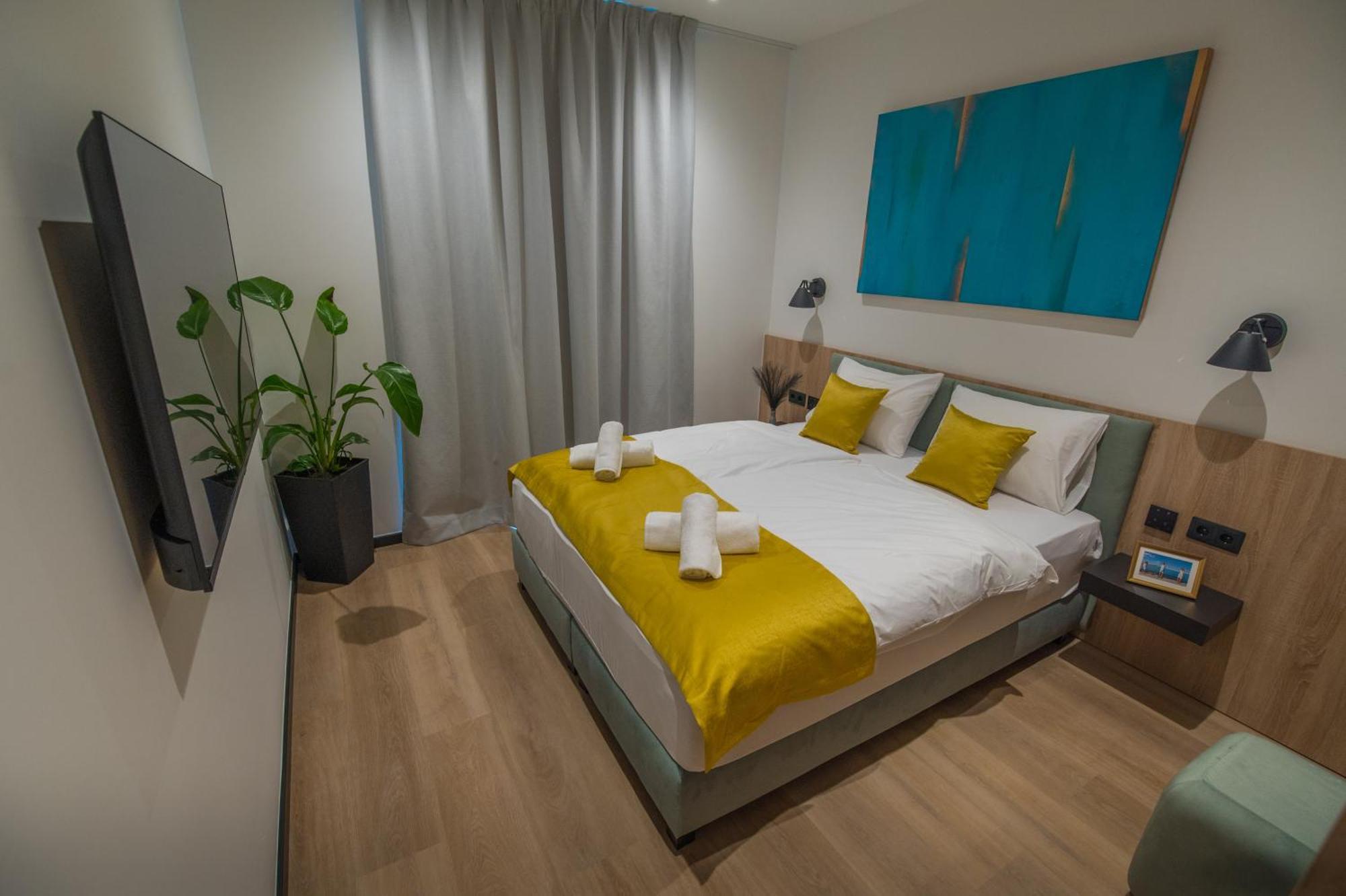 Bj81 Suite Hotel Siófok Eksteriør billede