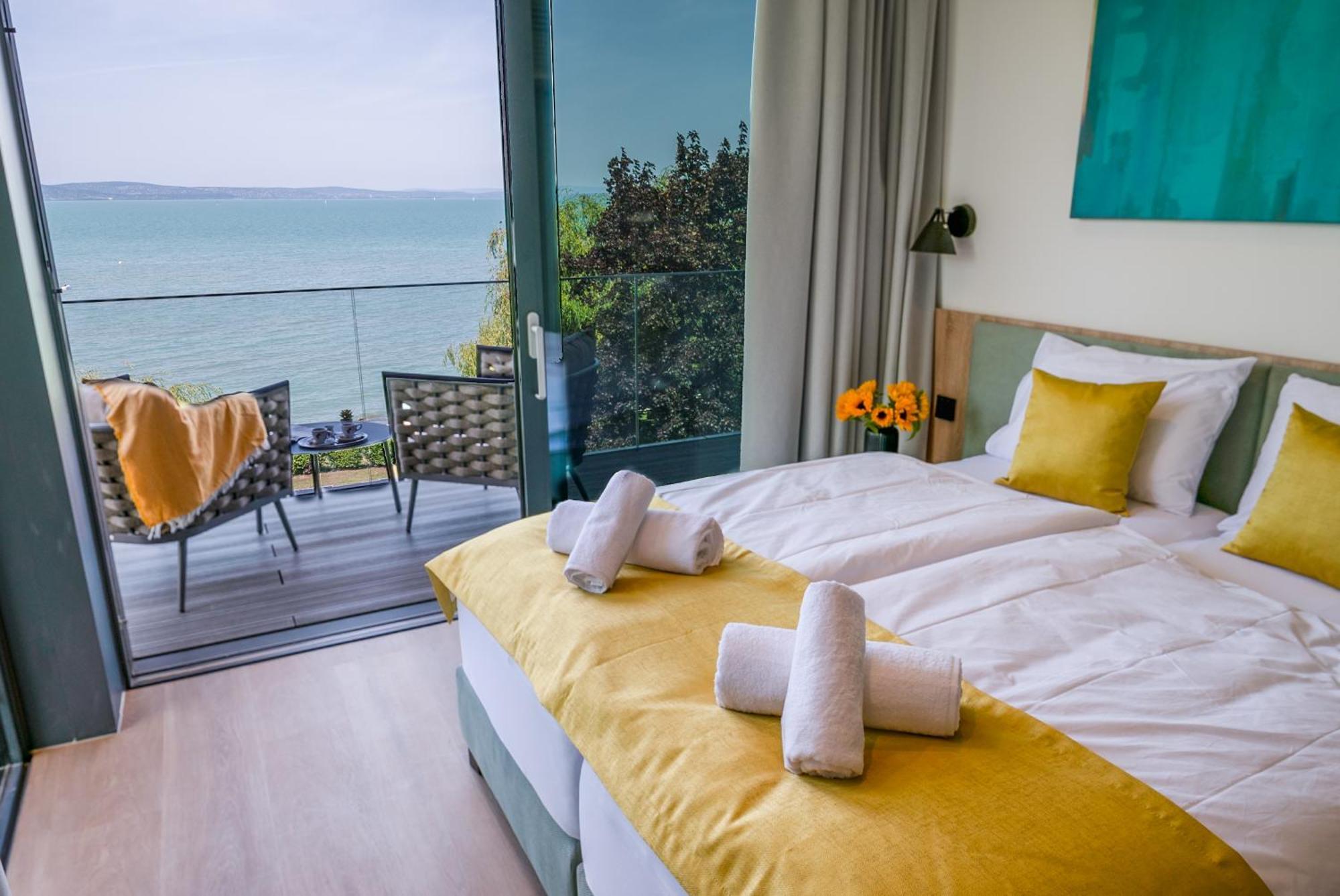 Bj81 Suite Hotel Siófok Eksteriør billede