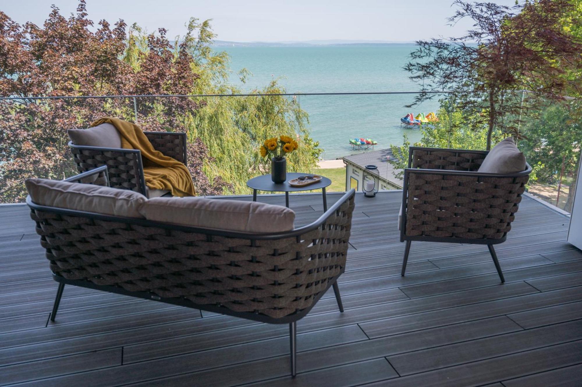 Bj81 Suite Hotel Siófok Eksteriør billede