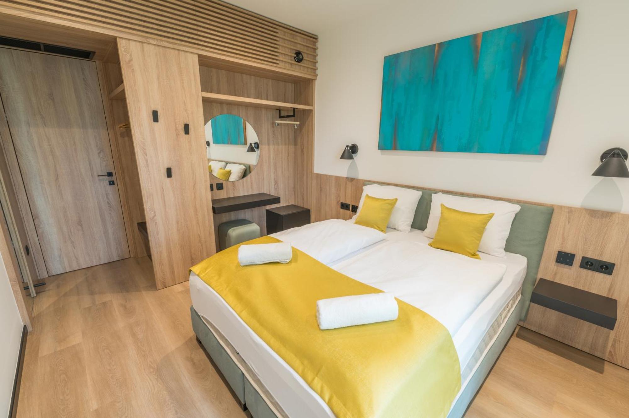 Bj81 Suite Hotel Siófok Værelse billede