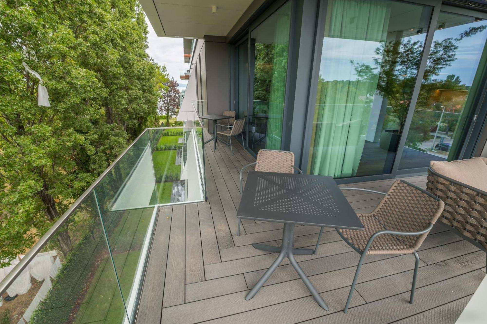 Bj81 Suite Hotel Siófok Værelse billede